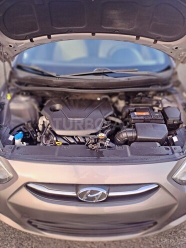 Hyundai Accent 2017, 173,809 km - 1.6 l - Bakı