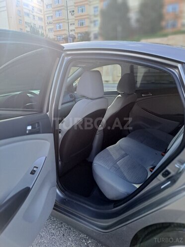 Hyundai Accent 2017, 173,809 km - 1.6 l - Bakı