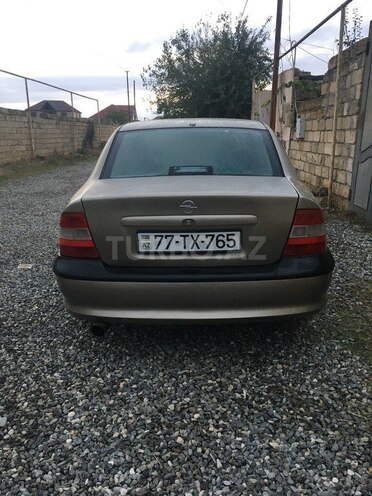 Opel Vectra 1996, 400,000 km - 1.6 l - Bakı