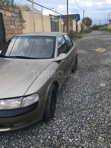Opel Vectra 1996, 400,000 km - 1.6 l - Bakı