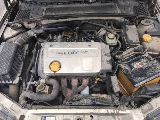 Opel Vectra 1996, 400,000 km - 1.6 l - Bakı