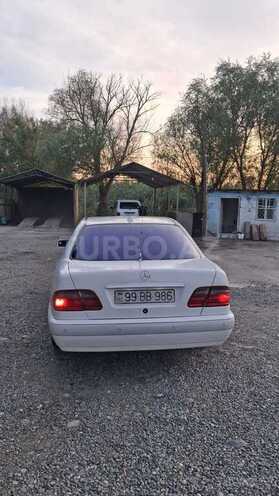 Mercedes E 200 1998, 737,000 km - 2.0 l - Füzuli