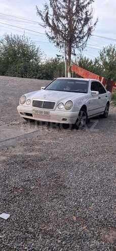 Mercedes E 200 1998, 737,000 km - 2.0 l - Füzuli