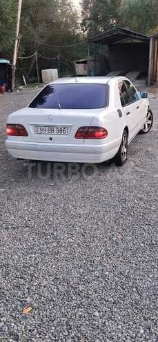 Mercedes E 200 1998, 737,000 km - 2.0 l - Füzuli