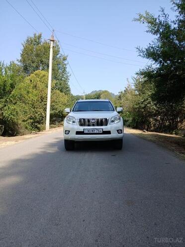 Toyota Land Cruiser Prado 2009, 330,000 km - 2.7 л - Bakı