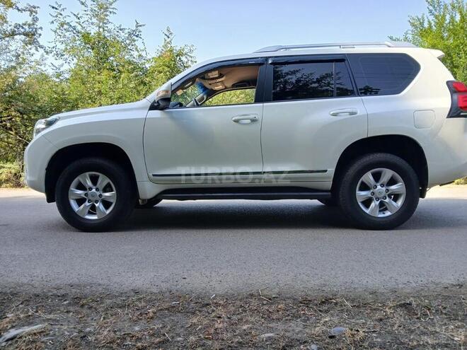 Toyota Land Cruiser Prado 2009, 330,000 km - 2.7 л - Bakı