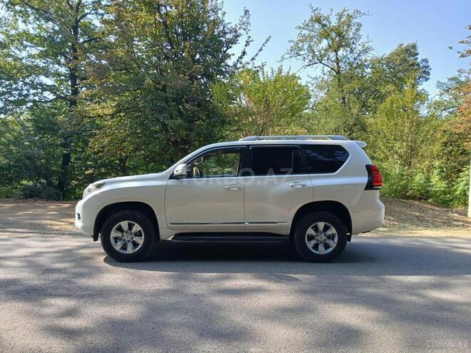 Toyota Land Cruiser Prado 2009, 330,000 km - 2.7 л - Bakı