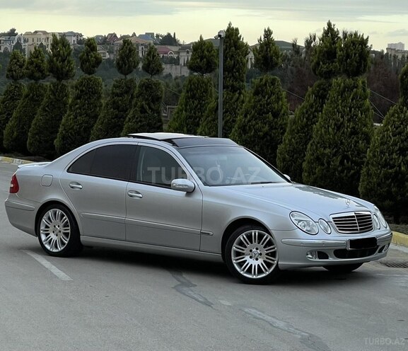 Mercedes E 240 2003, 256,000 km - 2.6 л - Bakı
