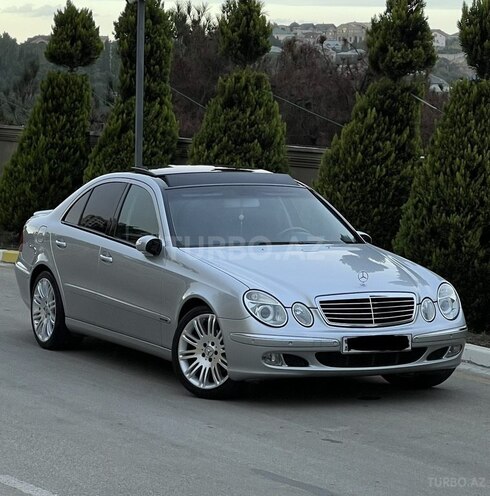 Mercedes E 240 2003, 256,000 km - 2.6 л - Bakı