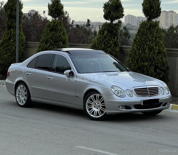 Mercedes E 240 2003, 256,000 km - 2.6 л - Bakı