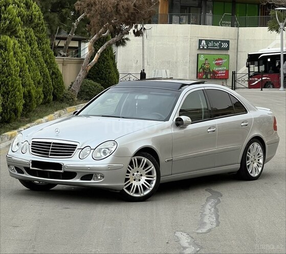 Mercedes E 240 2003, 256,000 km - 2.6 л - Bakı