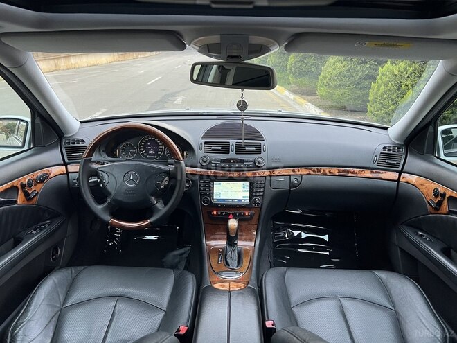 Mercedes E 240 2003, 256,000 km - 2.6 л - Bakı