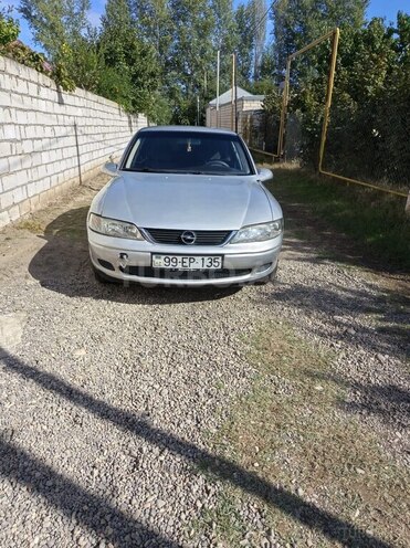 Opel Vectra 1999, 111,111 km - 1.6 l - Qazax