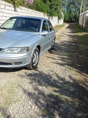 Opel Vectra 1999, 111,111 km - 1.6 l - Qazax