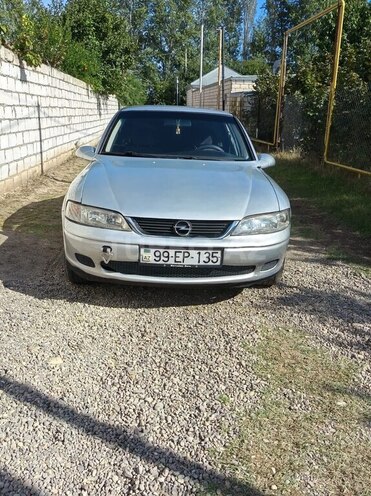 Opel Vectra 1999, 111,111 km - 1.6 l - Qazax