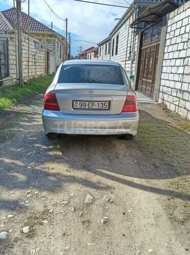 Opel Vectra 1999, 111,111 km - 1.6 l - Qazax
