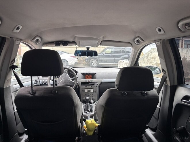 Opel Astra 2005, 300,000 km - 1.4 л - Bakı