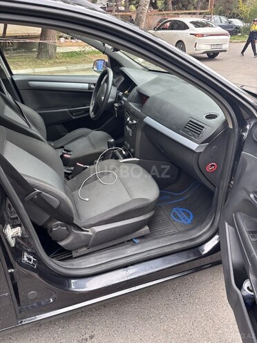 Opel Astra 2005, 300,000 km - 1.4 л - Bakı