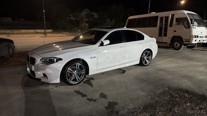 BMW 520 2013, 155,555 km - 2.0 л - Yevlax