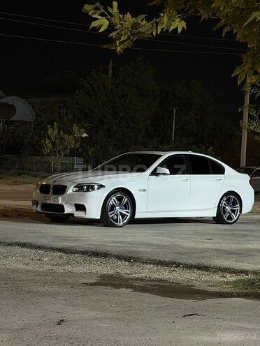 BMW 520 2013, 155,555 km - 2.0 л - Yevlax