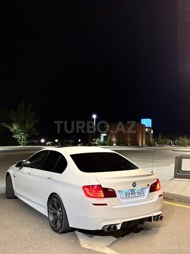 BMW 520 2013, 155,555 km - 2.0 л - Yevlax