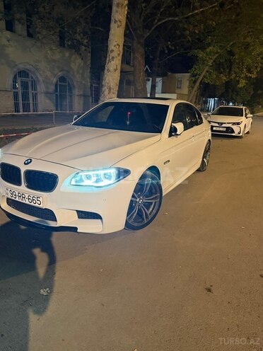 BMW 520 2013, 155,555 km - 2.0 л - Yevlax