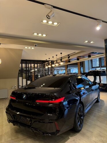 BMW i7 M70 2023, 13,000 km - 0.0 l - Bakı