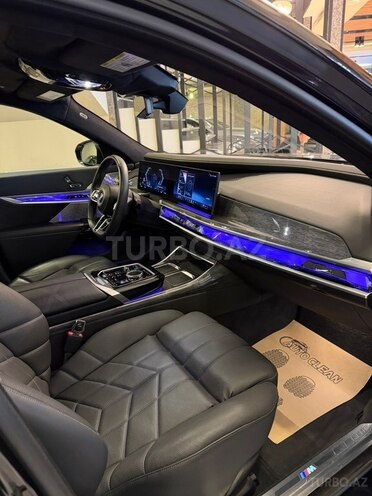BMW i7 M70 2023, 13,000 km - 0.0 l - Bakı