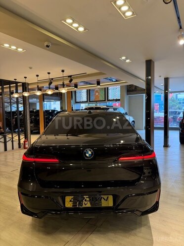 BMW i7 M70 2023, 13,000 km - 0.0 l - Bakı