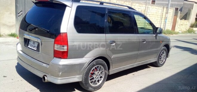 Mitsubishi Chariot 2001, 250,000 km - 2.4 l - Bakı