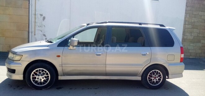 Mitsubishi Chariot 2001, 250,000 km - 2.4 l - Bakı