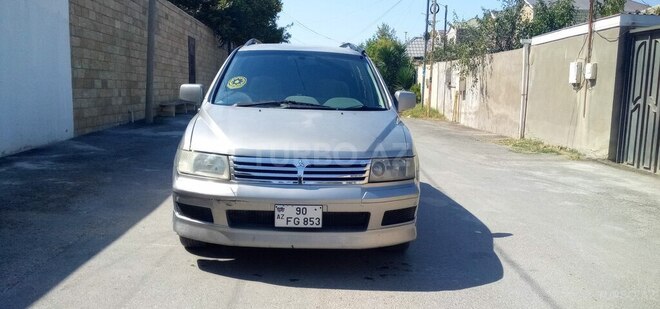Mitsubishi Chariot 2001, 250,000 km - 2.4 l - Bakı