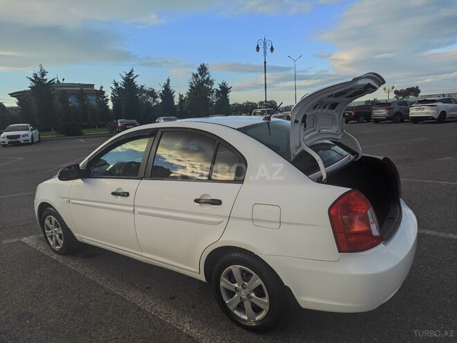 Hyundai Accent 2010, 290,000 km - 1.4 л - Sumqayıt