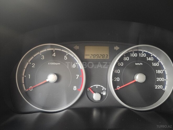 Hyundai Accent 2010, 290,000 km - 1.4 л - Sumqayıt