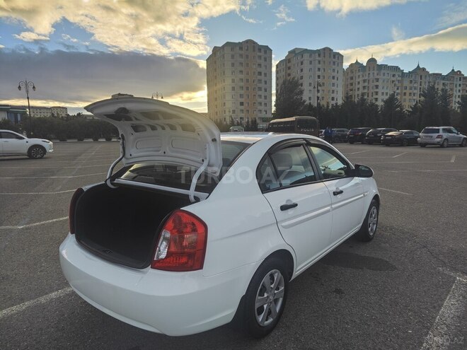 Hyundai Accent 2010, 290,000 km - 1.4 л - Sumqayıt