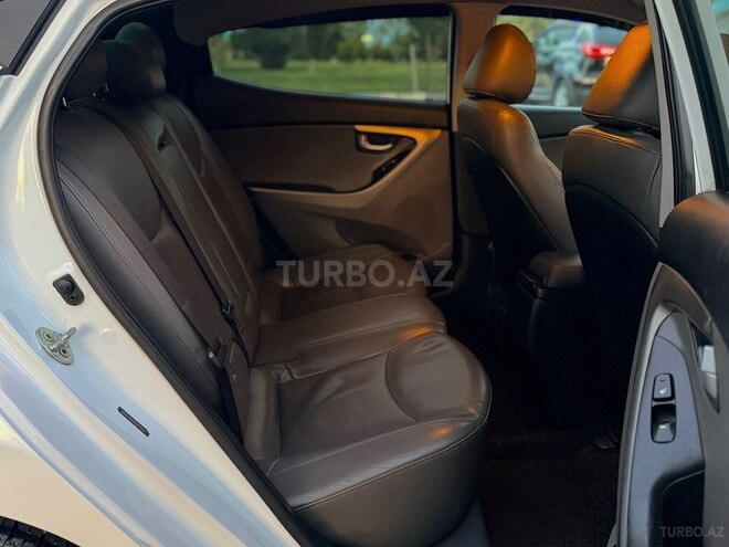 Hyundai Elantra 2015, 239,000 km - 1.8 l - Bakı