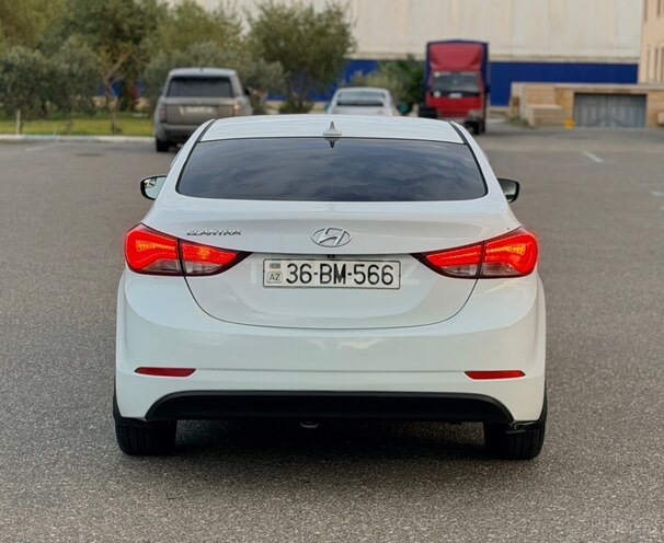 Hyundai Elantra 2015, 239,000 km - 1.8 l - Bakı