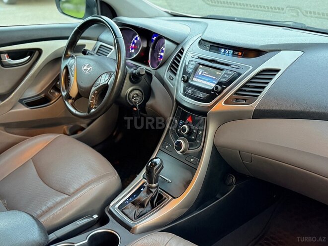 Hyundai Elantra 2015, 239,000 km - 1.8 l - Bakı