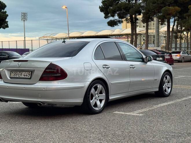 Mercedes E 320 2002, 299,000 km - 3.2 l - Sumqayıt