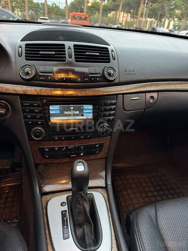 Mercedes E 320 2002, 299,000 km - 3.2 l - Sumqayıt
