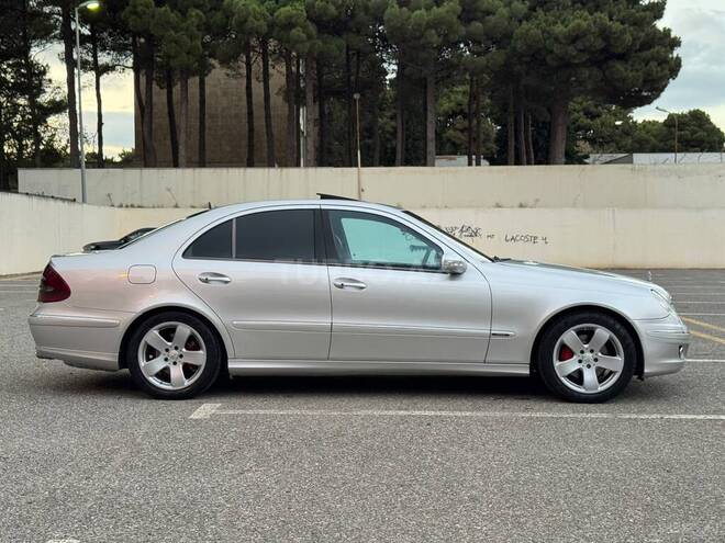 Mercedes E 320 2002, 299,000 km - 3.2 l - Sumqayıt