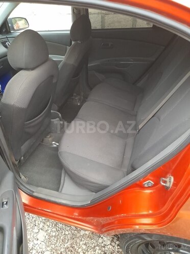 Kia Rio 2005, 484,000 km - 1.4 l - Qusar