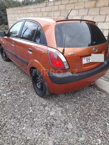 Kia Rio 2005, 484,000 km - 1.4 l - Qusar