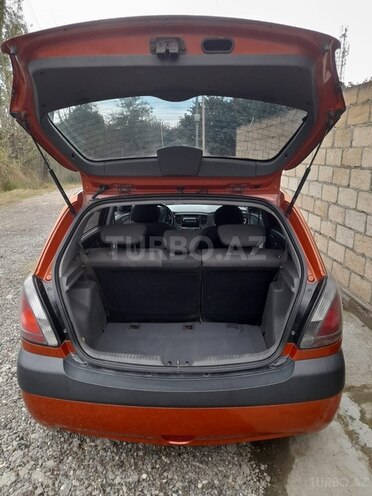 Kia Rio 2005, 484,000 km - 1.4 l - Qusar