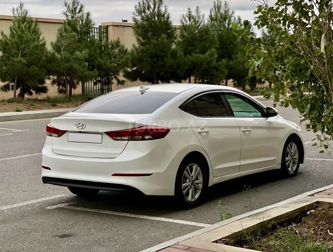 Hyundai Elantra 2017, 145,000 km - 2.0 l - Bakı
