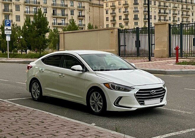 Hyundai Elantra 2017, 145,000 km - 2.0 l - Bakı