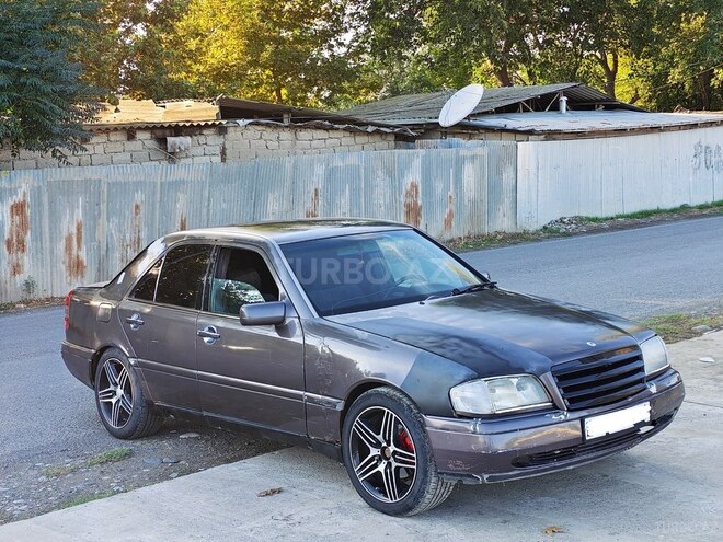 Mercedes C 200 1995, 218,874 km - 2.0 l - Bərdə
