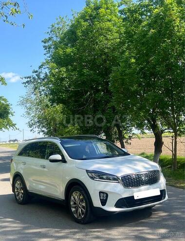 Kia Sorento 2018, 150,000 km - 2.2 л - Salyan