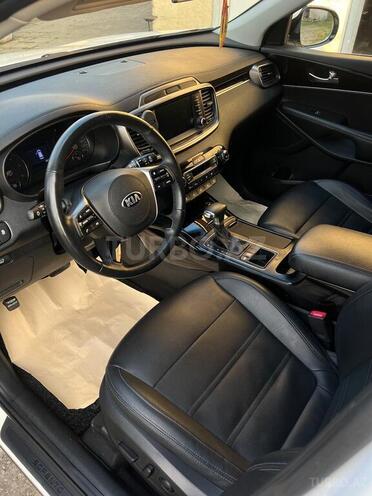 Kia Sorento 2018, 150,000 km - 2.2 л - Salyan