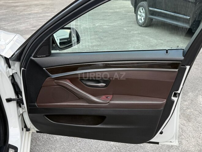 BMW 528 2015, 192,000 km - 2.0 l - Gəncə